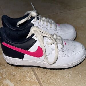 Nike Force 1 PS 'White Obsidian Pink Boys/Girls size 1Y - New
